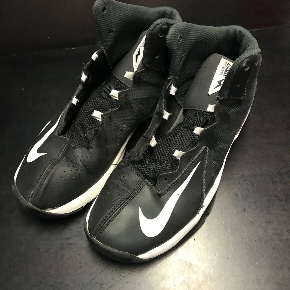 Nike youth size 7